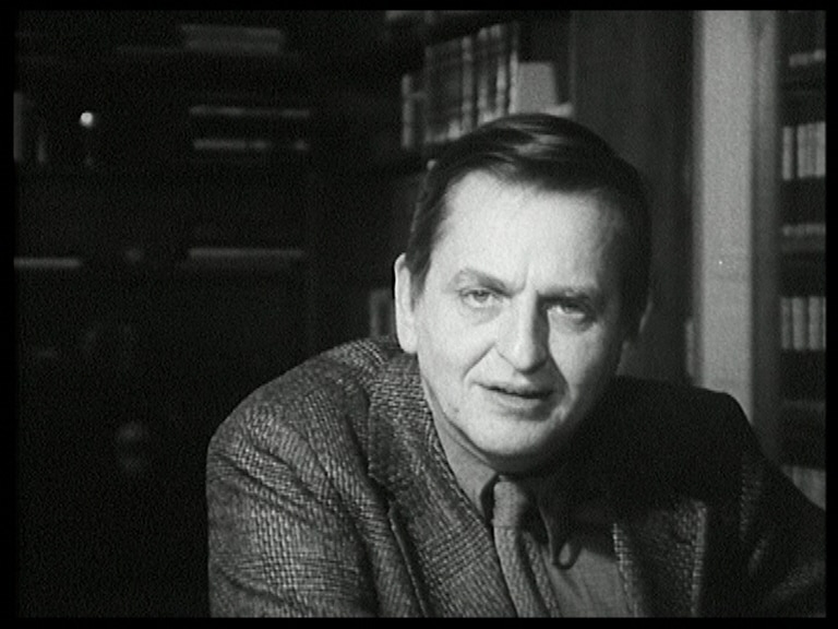 Olof Palme (halvbild).